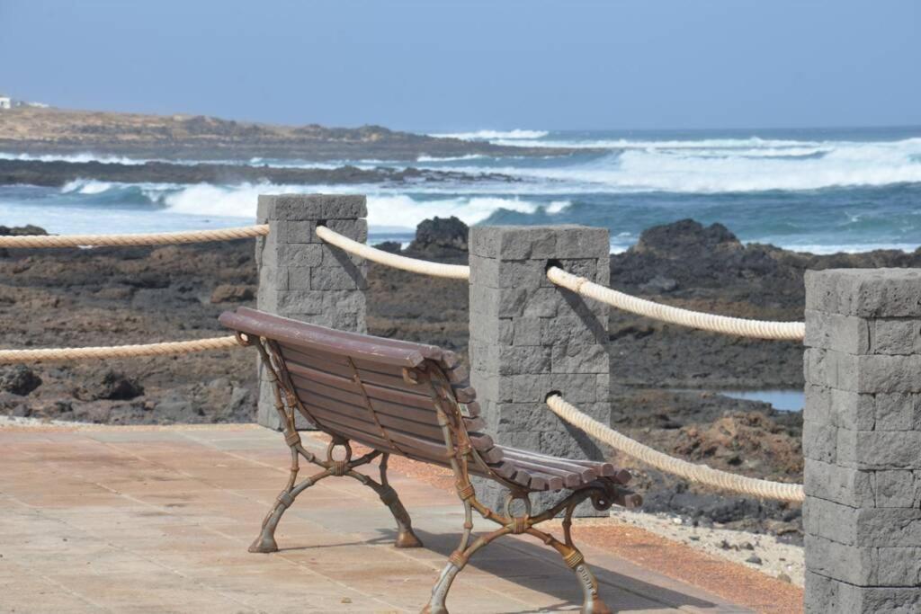 Lanzarote Famara Beach Exteriör bild